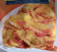 Ravioli di ricotta e spinaci al pomodoro