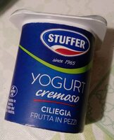 Yogurt cremoso Ciliegia frutta in pezzi