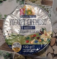 Yogurt cremoso vaniglia e confetti al cacao