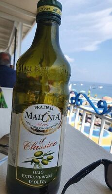 Olio exra vergine di oliva by Fratelli Madonia