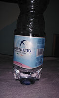 Acqua naturale