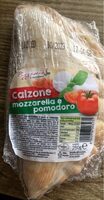 Calzone mozzarella e pomodoro