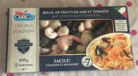 Regal fruits de mer et tomates avec coquillages et crevettes