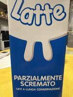 Latte parzialmente scremato