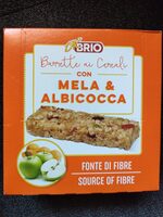 Barrette ai cereali con mela e albicocca