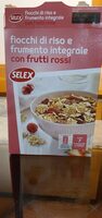 Fiocchi di riso e frumento integrale con frutti rossi