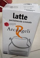 Latte parzialmente scremato
