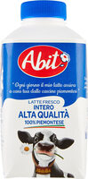 Latte fresco intero alta qualità piemontese