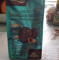 Ovetti granella nocciola al latte ripieni di crema gianduia