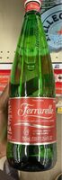Sparkling natural mineral water