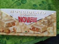Cioccolato bianco con nocciole intere