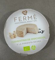 Fermentino de anacardos a la pimienta negra