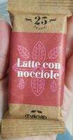 Cioccolato al latte con nocciole