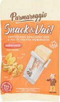 Snack & vai! parmigiano reggiano dop e mix di frutta noberasco