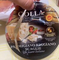 Parmiggiano reggiano a scaglie