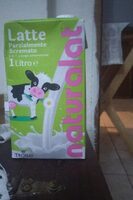 Latte parzialmente scremato