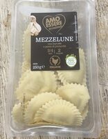 Mezzelune con burrata e pistacchi