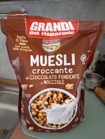 Muesli croccante al cioccolato fondente e nocciole
