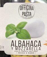 Albahaca y mozzarella pasta fresca rellena
