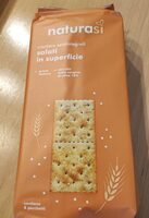 Crackers semintegrali, salati in superficie
