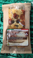 Focaccia Mit Schwarzen Oliven Und Tomaten