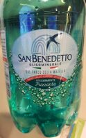 Acqua Leggermente Frizzante