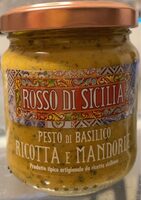 Pesto di basilico ricotta e mandorle