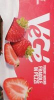 Yogurt intero fragole in pezzi