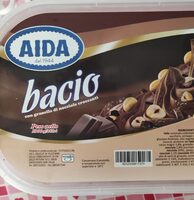 Bacio con granella di nocciole croccanti