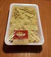 Pasta fresca artigianale ravioli