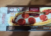 Pizza con salamino piccante
