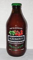 Fertig gekochte Kirschtomatensauce mit Basilikum