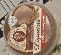 Gelato artigianale al gusto di liquirizia