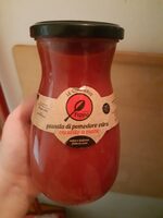Passata di pomodoro extra raccolto a mano