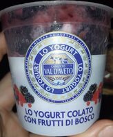 Yougurt colato con frutti di bosco