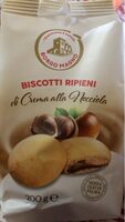 Biscotti ripieni di crema alla nocciola