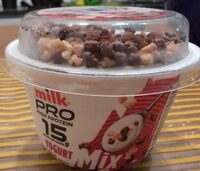 Yogurt Bianco Con Cioccolato E Nocciole 367418
