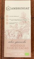 Über-granola nocciole fave di cacao