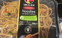 Noodles con pollo e verdure