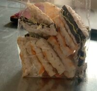 Triangolini di riso soffiato ricoperti