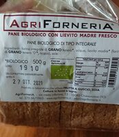 Pane biologico con lievito madre fresco