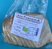 Pane biologico con lievito madre fresco