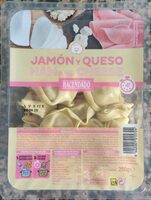 Pasta rellena de jamón y queso