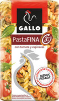 Pasta fina con tomate y espinacas