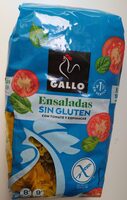 Ensaladas sin gluten con tomate y espinacas