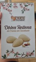 Oblea rellena de crema de cacahuete