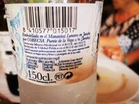 Agua mineral natural