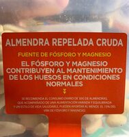 Almendra repelada cruda