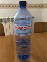 Agua mineral natural