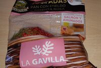 Tostadas  pan con eneldo y pimienta  rosa